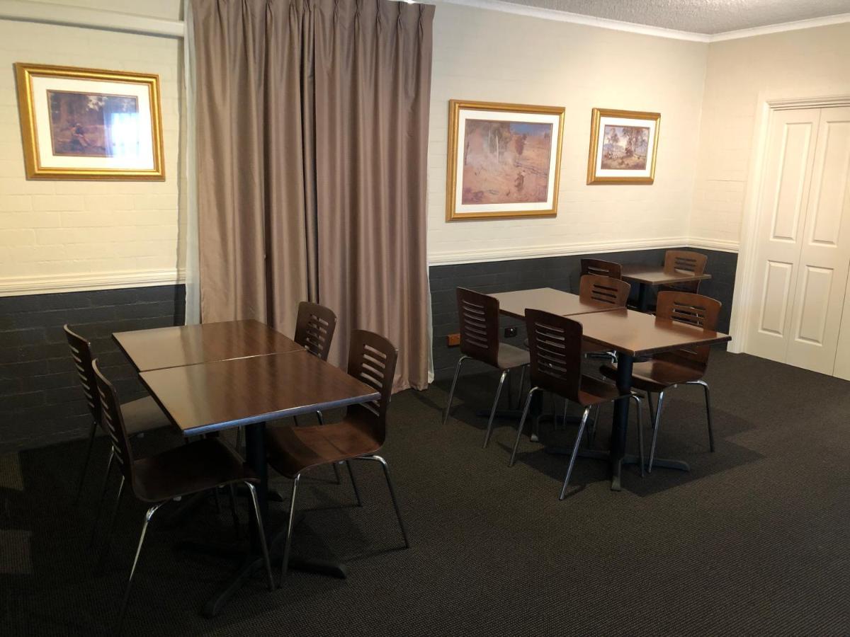 Best Western Coachman'S Inn Motel Bathurst Zewnętrze zdjęcie
